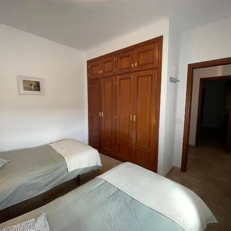 Casa de Férias Agradable Con Chimenea En Interior Higuera De La Sierra (Huelva)
